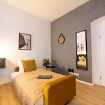 Little Altstadt-studio Am Bahnhof-wlan-parkplatz דירה ארפורט