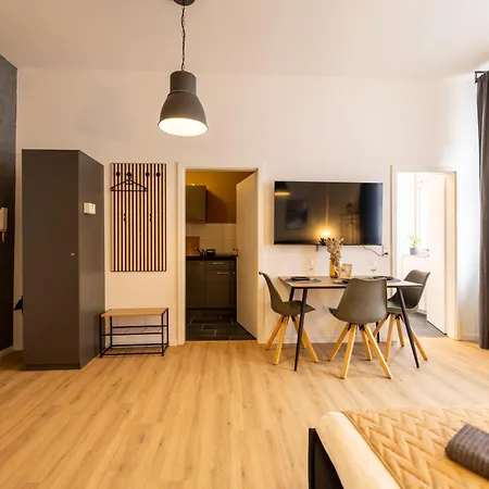 Little Altstadt-studio Am Bahnhof-wlan-parkplatz Erfurt